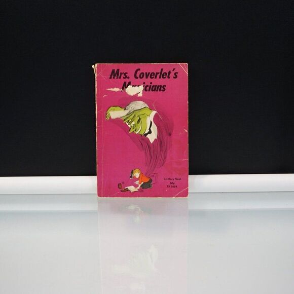 Mrs Coverlets Magicians By Mary Nash Vintage 1970 Softcover Scholastic Book - Picture 10 of 10